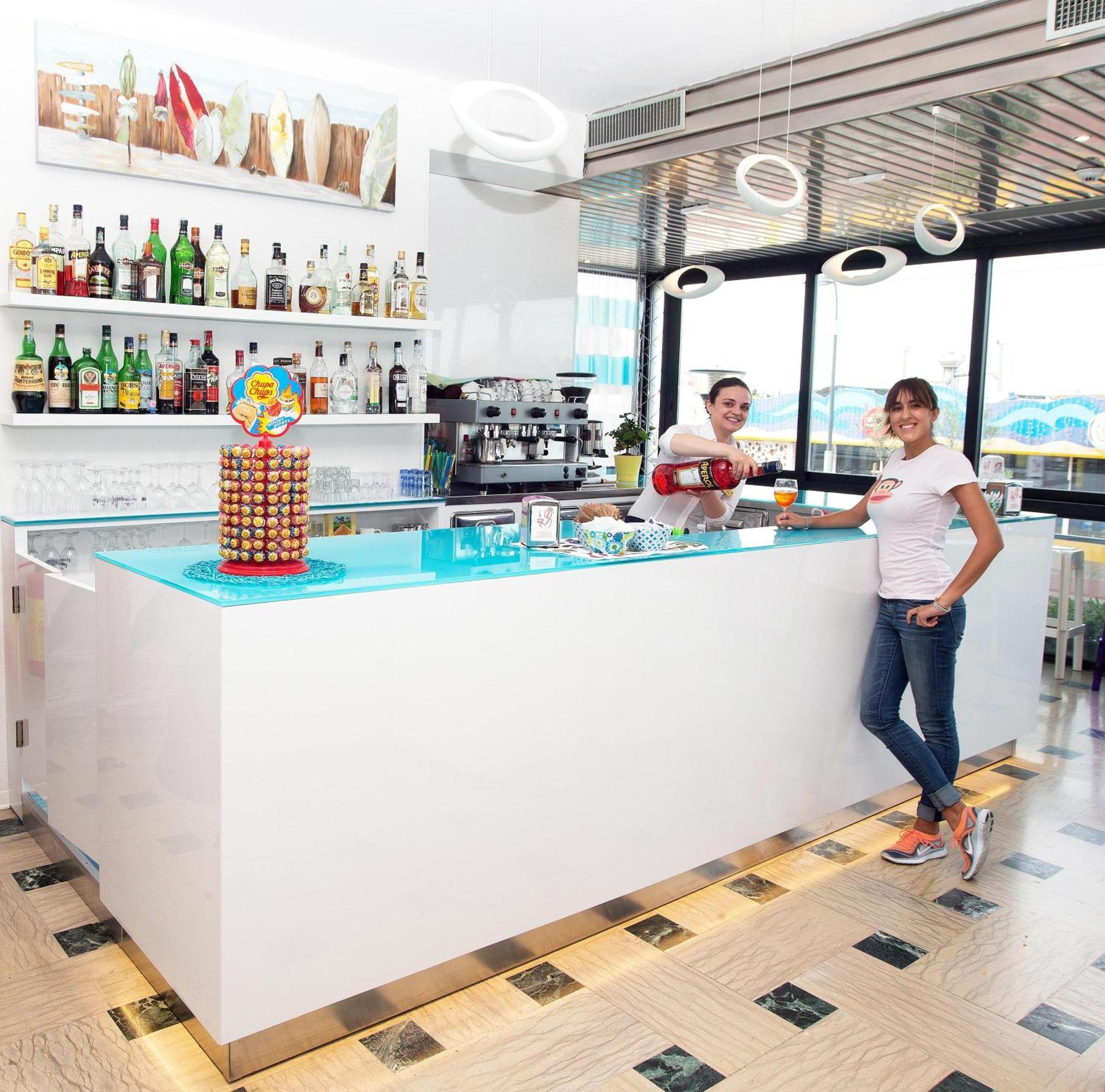 Hotel Adelphi Riccione Exterior foto